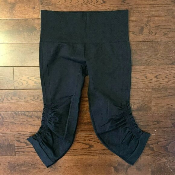 LULULEMON Awakening Crop Leggings Charcoal Grey (Estimating) Size 2 Compression - Picture 1 of 6